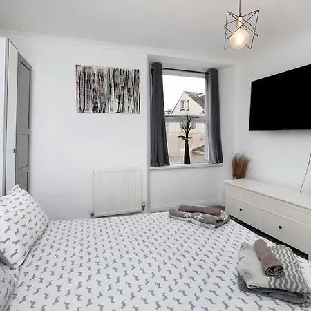 Beach Front Flat Shaldon With Parking Exterior photo