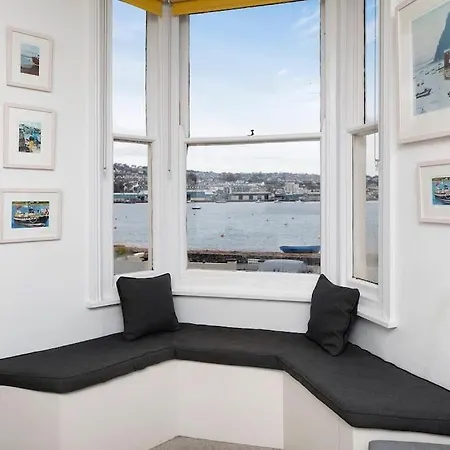Beach Front Flat Shaldon With Parking Exterior photo