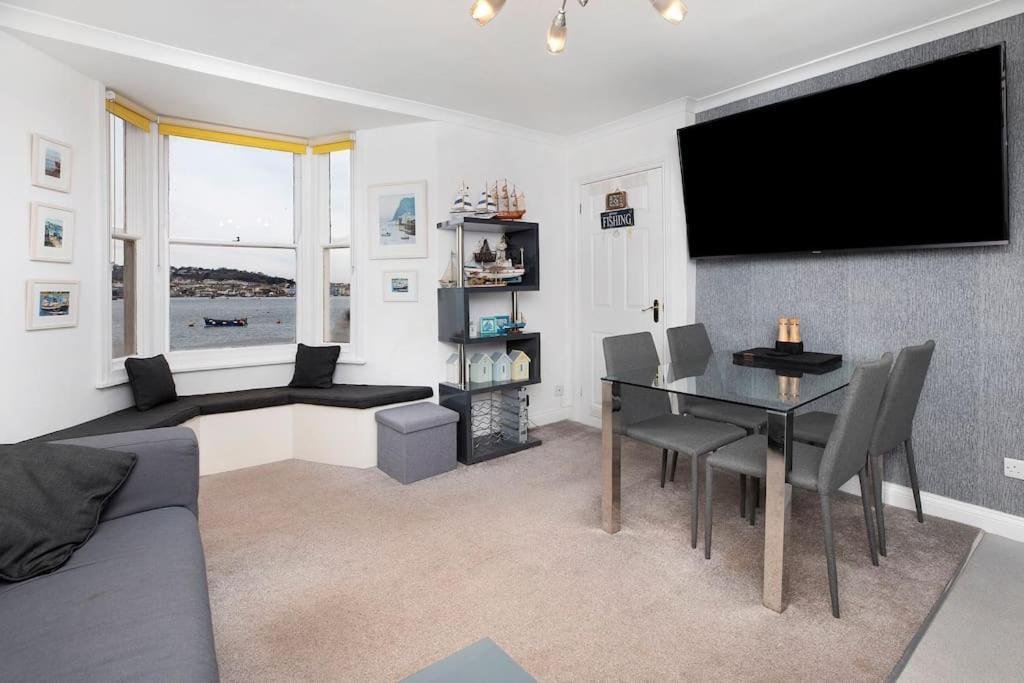 Apartment Front Flat With Parking Shaldon