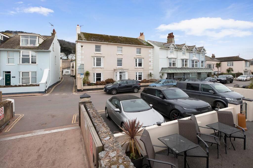 Front Flat With Parking * Shaldon